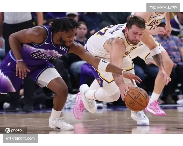 裁判报告：湖人vs勇士最后两分钟出现三次漏判，均不利于湖人